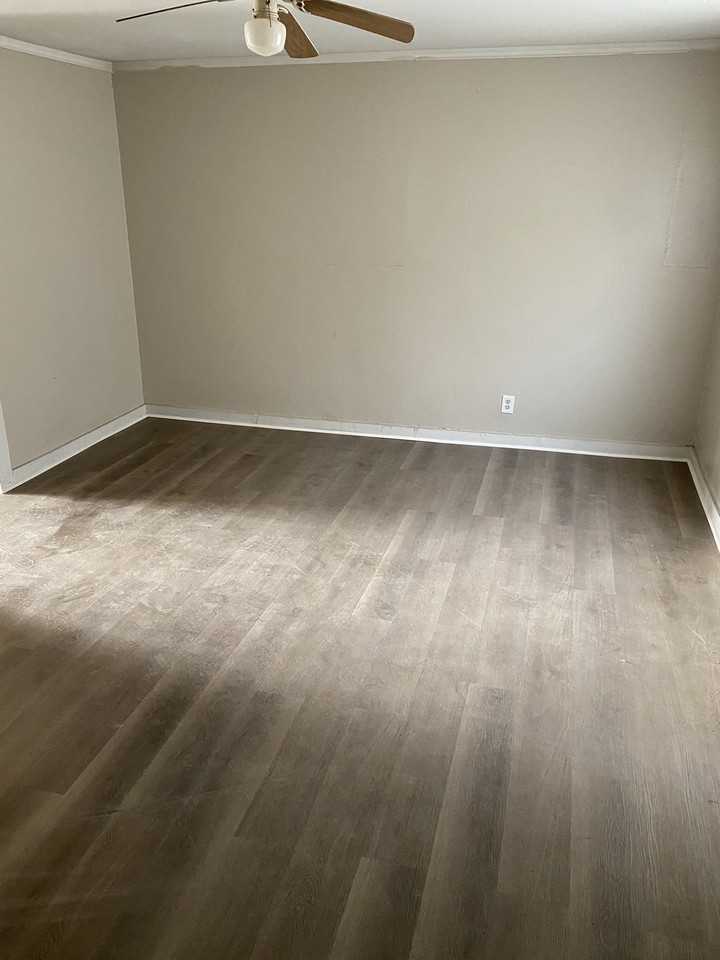 2303 N Louis St #2305 - Photo 6 of 14