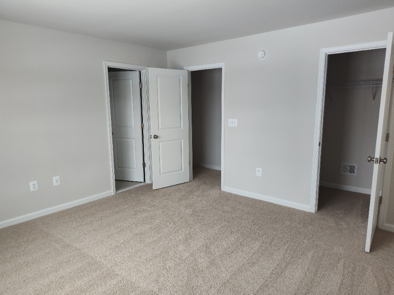 409 Willowshire Ct - Photo 2 of 38