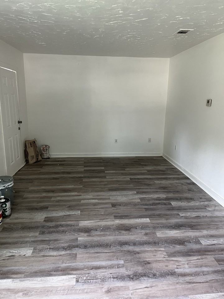 255 Pollard St #B - Photo 6 of 7