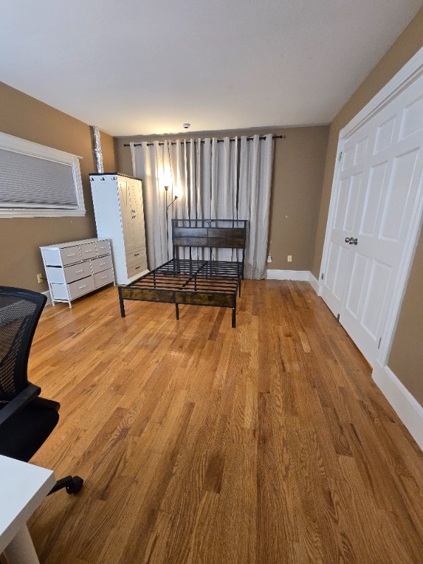 500 Noway Street - Photo 6 of 8