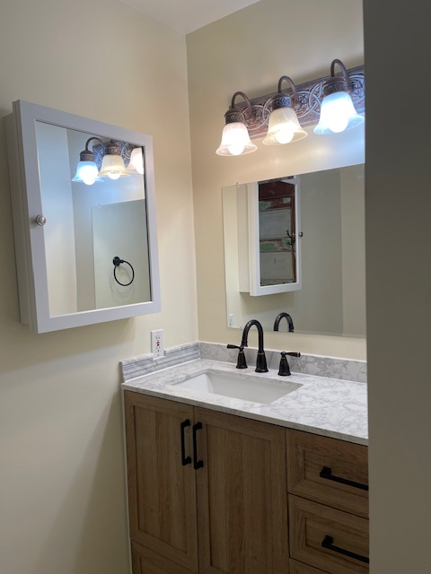 4612 Meridian Ave N - Photo 6 of 10