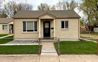 featured image of 323 N Spruce St