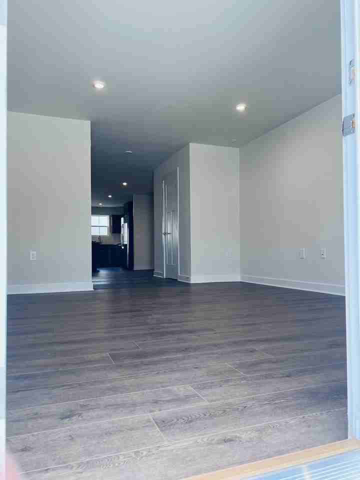 245 Scenic Rd - Photo 5 of 10