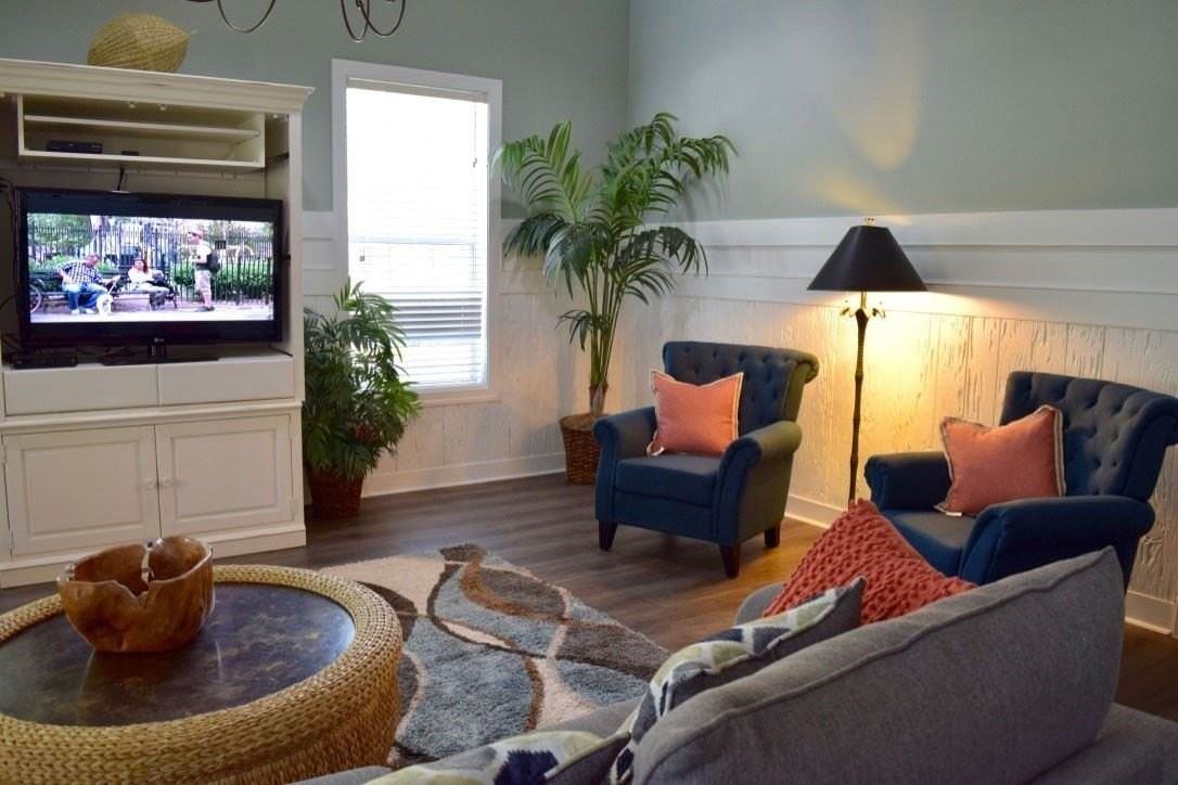 2801 Chancellorsville Dr Apt 827 #221 - Photo 7 of 19