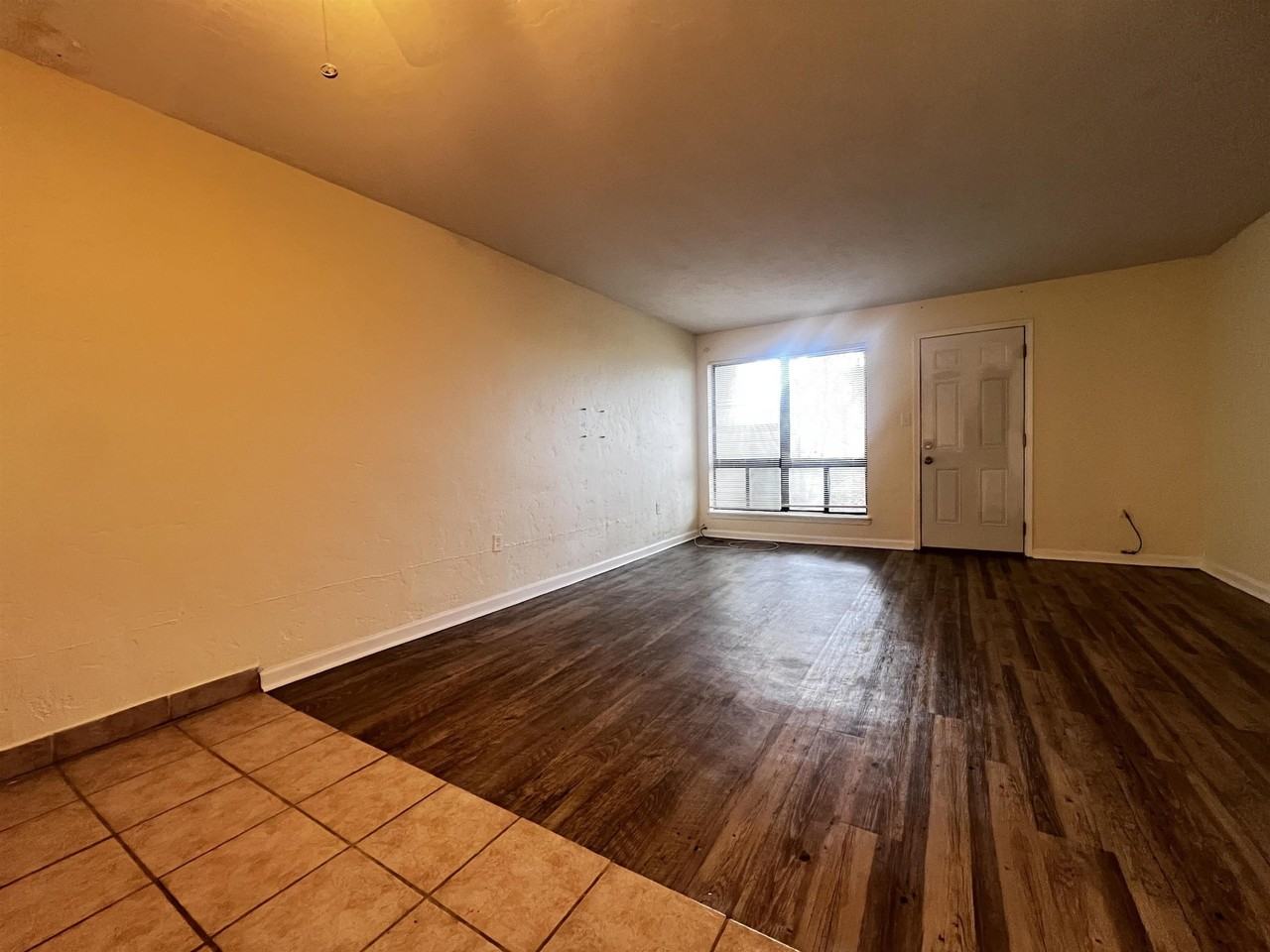 3720 Rockbrook Dr Apt C - Photo 7 of 21