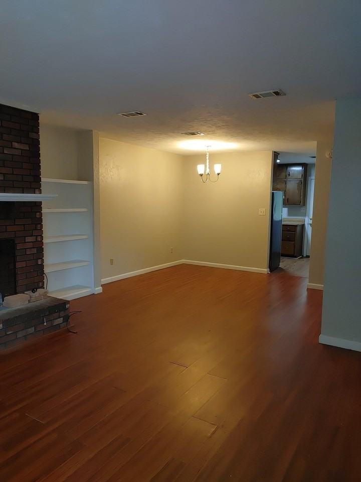 1886 Nicklaus Ct Apt D - Photo 3 of 11