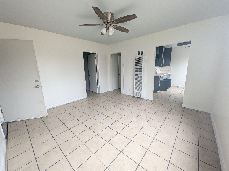 6501 Stafford Ave #5 - Photo 3 of 10