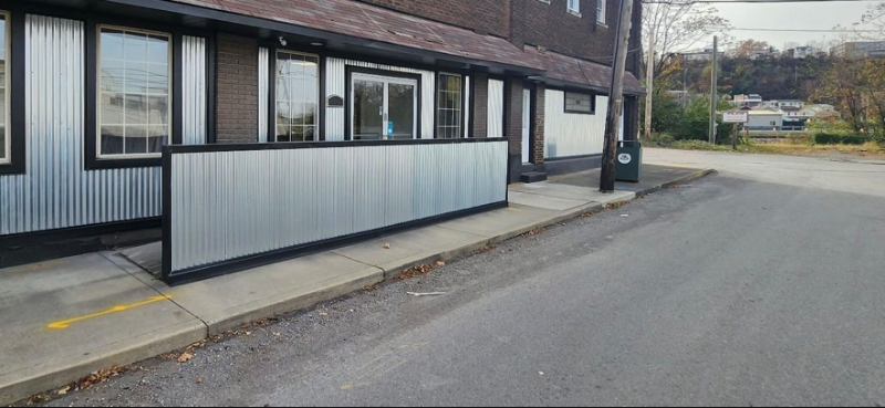 373 Munson Ave - Photo 2 of 17