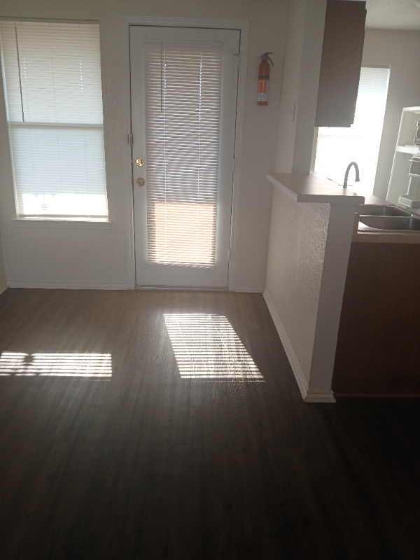 5804 Redstone Dr - Photo 4 of 16