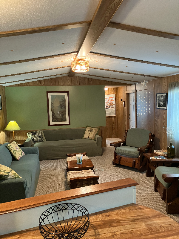 1228 Chokoloskee Dr - Photo 4 of 20