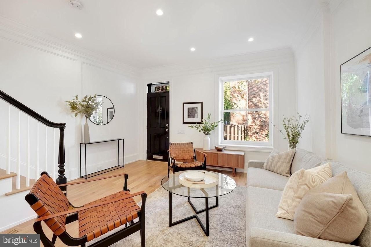 1421 27th St Nw - Photo 2 of 22