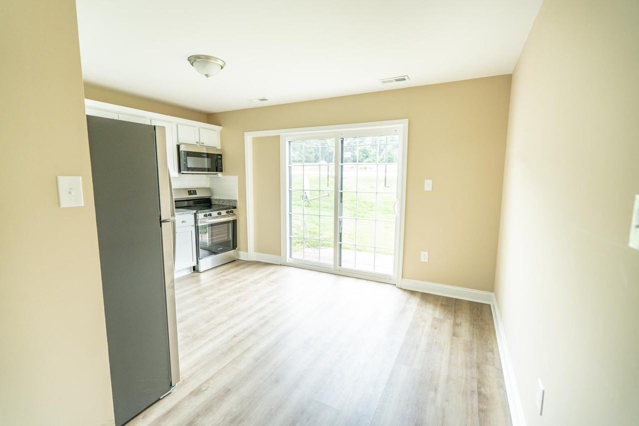 Eudowood Ln - Photo 3 of 10