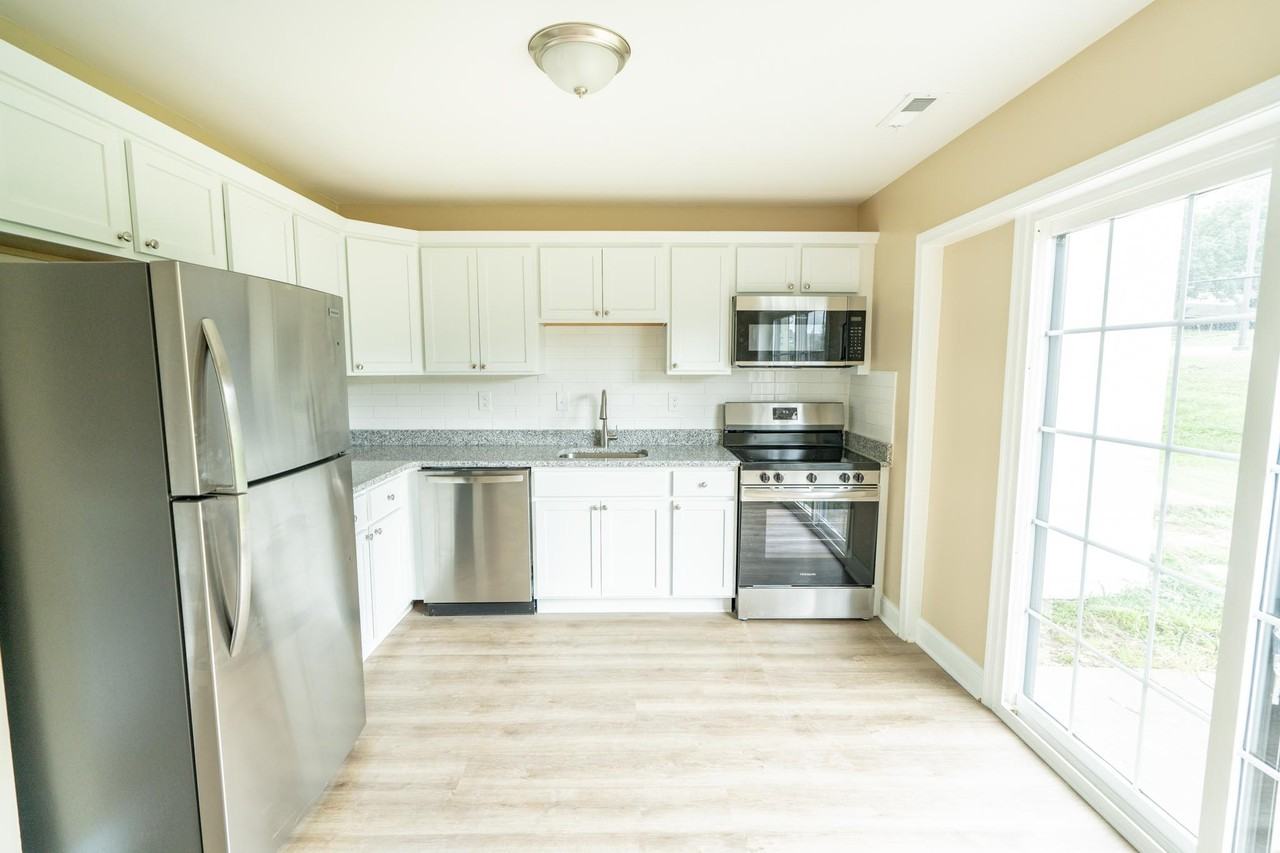 Eudowood Ln - Photo 4 of 10