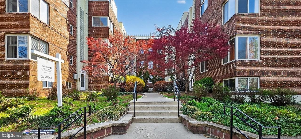 5407 9th St Nw Apt 306 - Photo 2 of 27