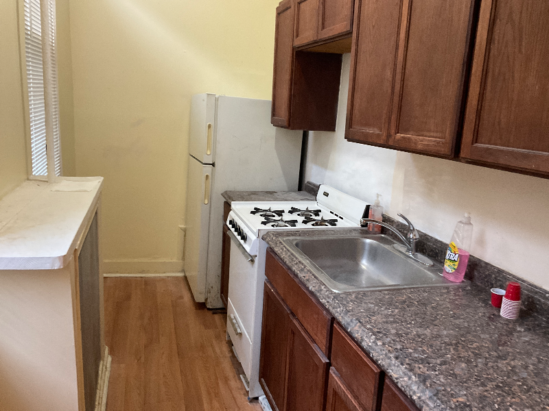 116 W 25th St #11