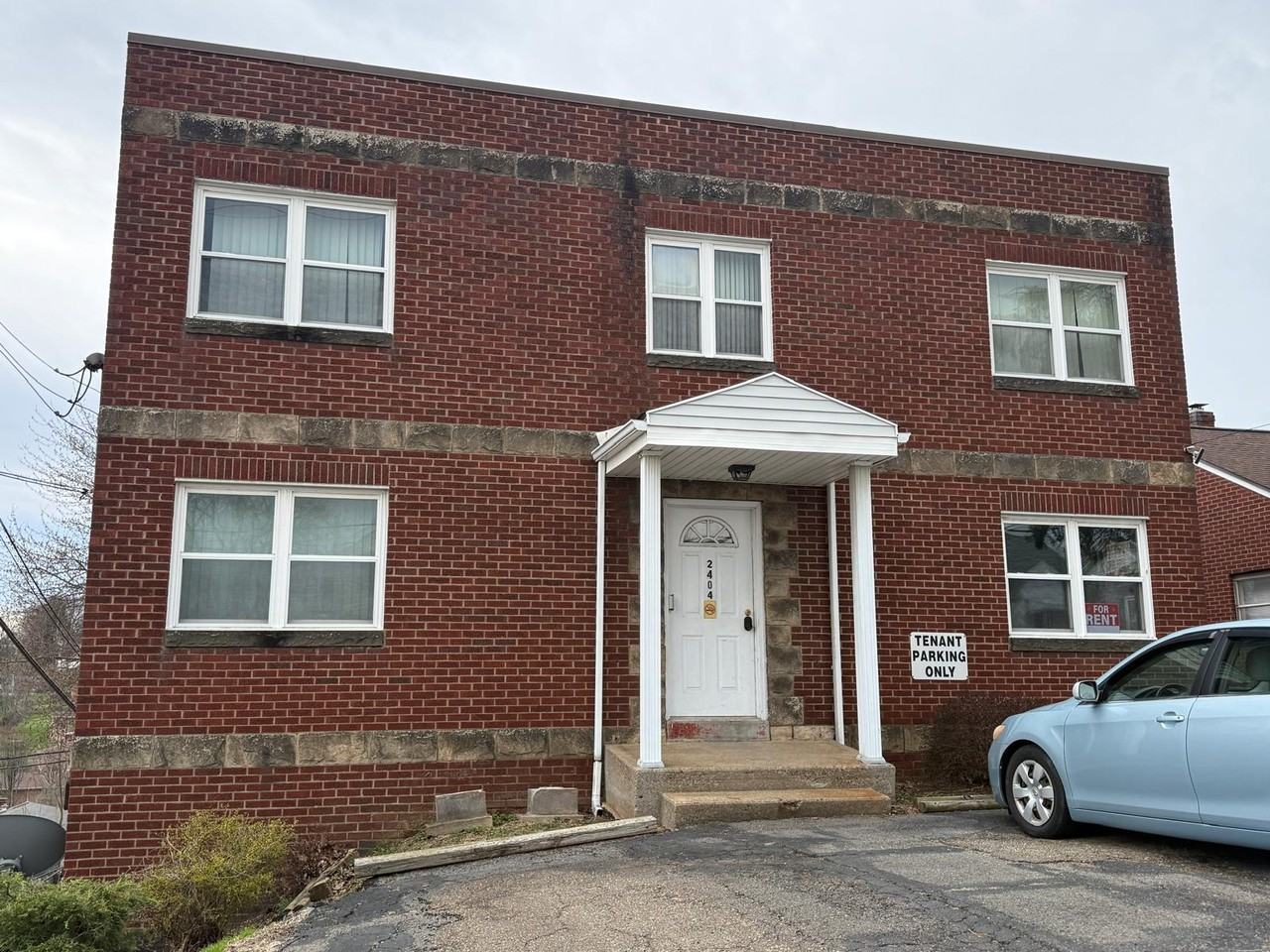 2404 Sunset Blvd #2 - Photo 5 of 12