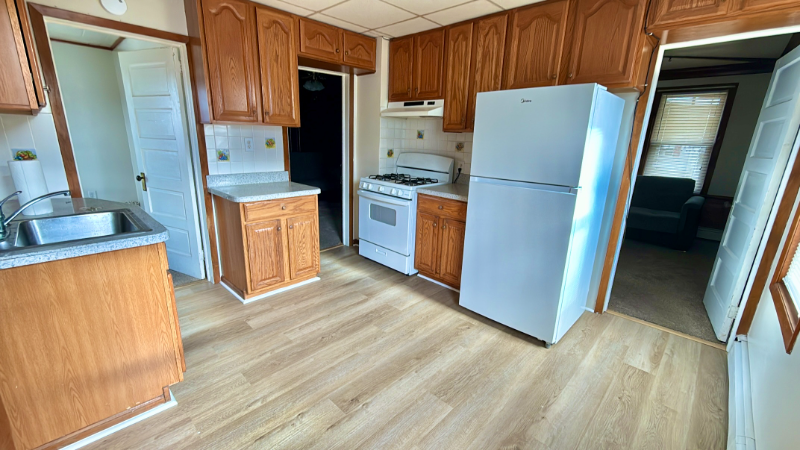 32 Althea St - Photo 2 of 2