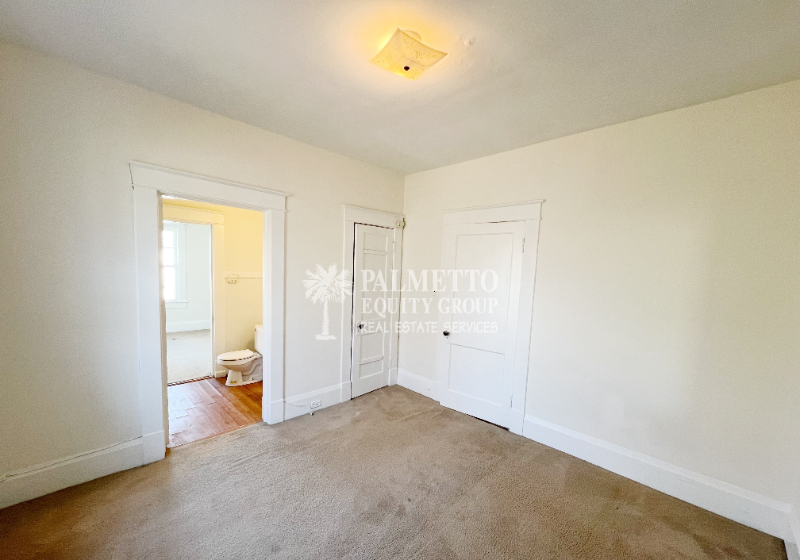 1104 Gregory St - Photo 3 of 11