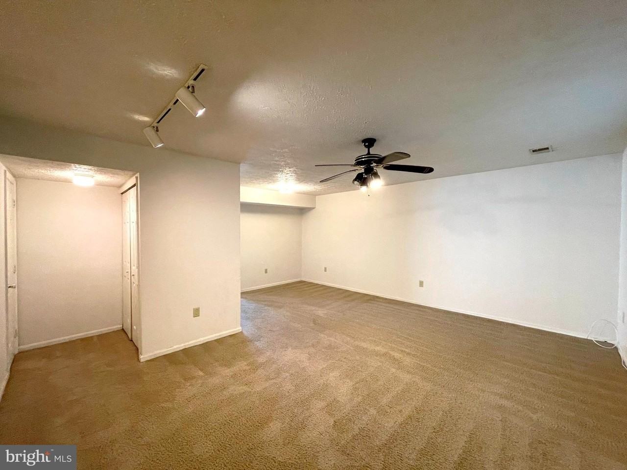 6142 Sea Lion Pl - Photo 5 of 25