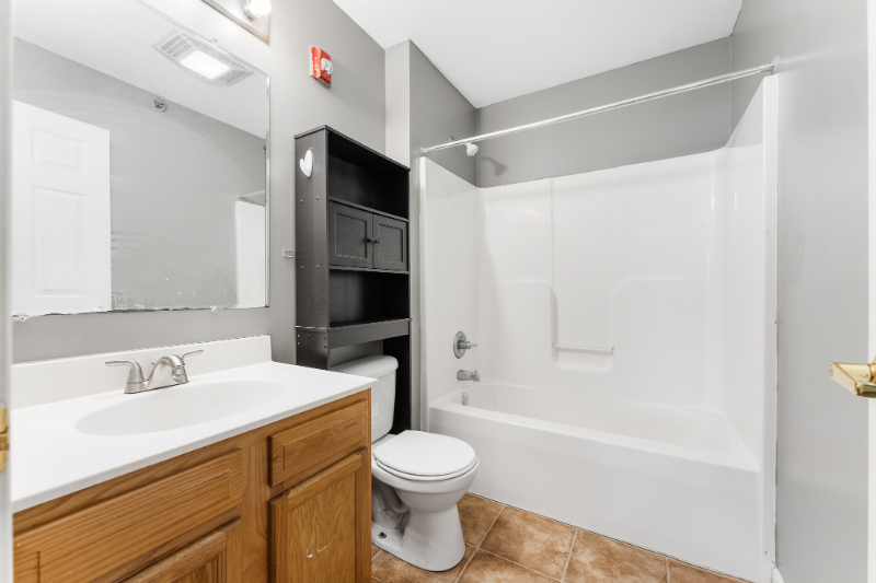 525 Grant Ave #101 - Photo 5 of 13