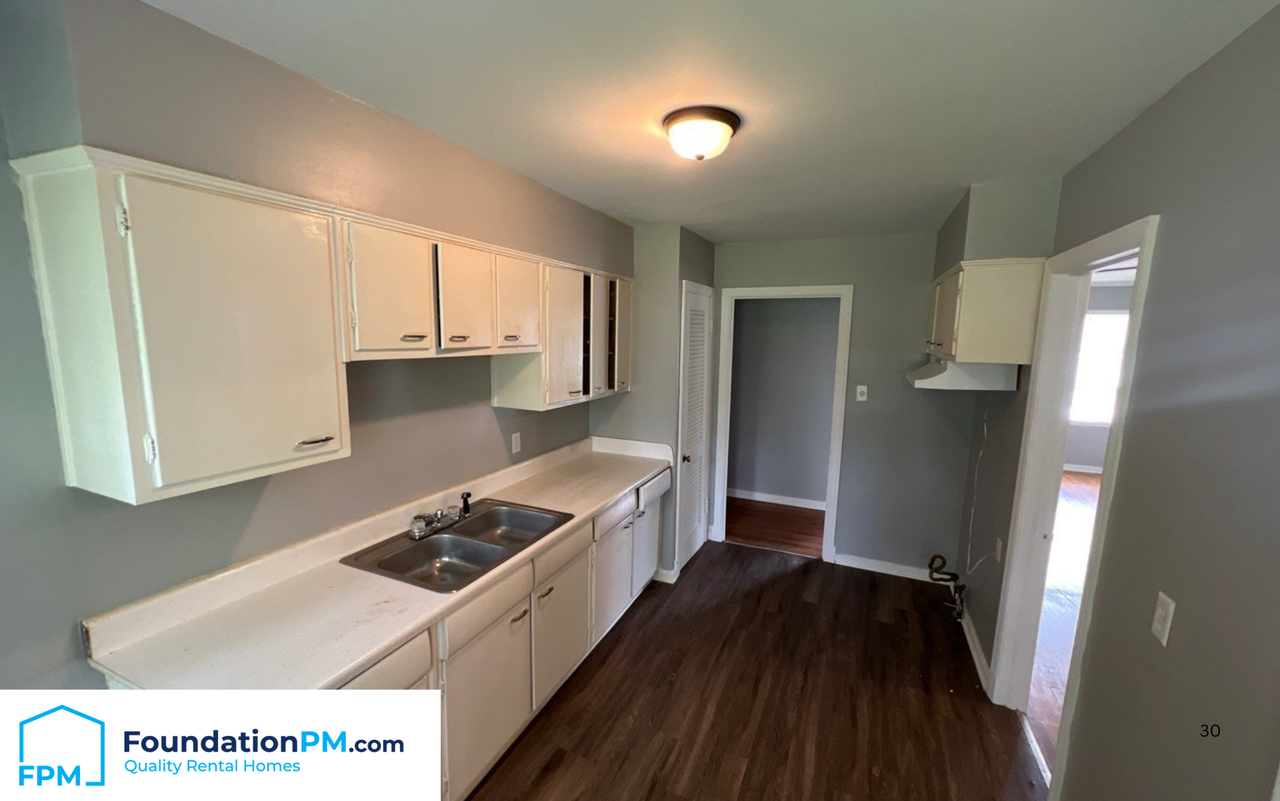 2324 Slocum Ave #1 - Photo 4 of 14