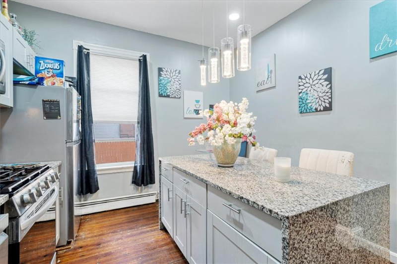 249 Orms St #1 - Photo 6 of 10