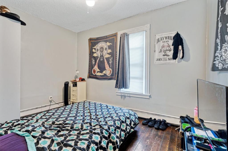 249 Orms St #1 - Photo 7 of 10