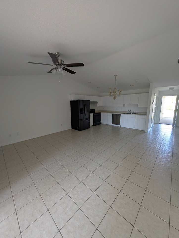 112 Plain View Dr #B - Photo 3 of 10