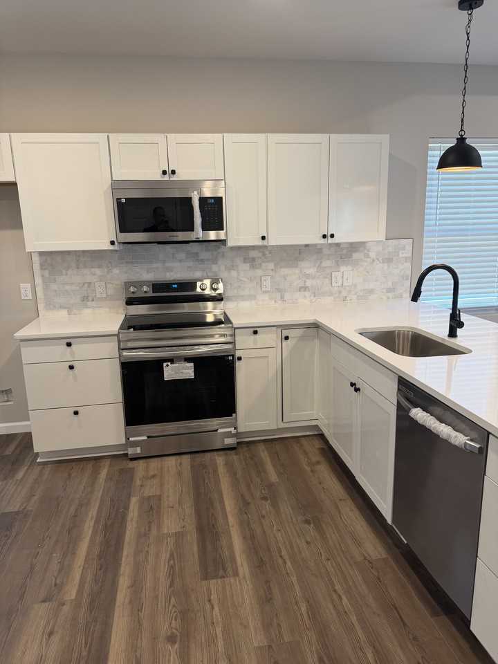 3919 Crane St - Photo 2 of 9