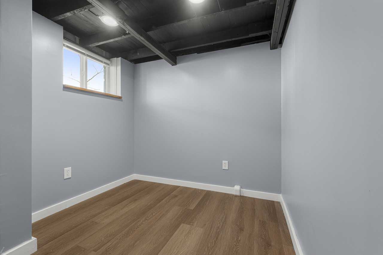 425 Vester St #A - Photo 6 of 11