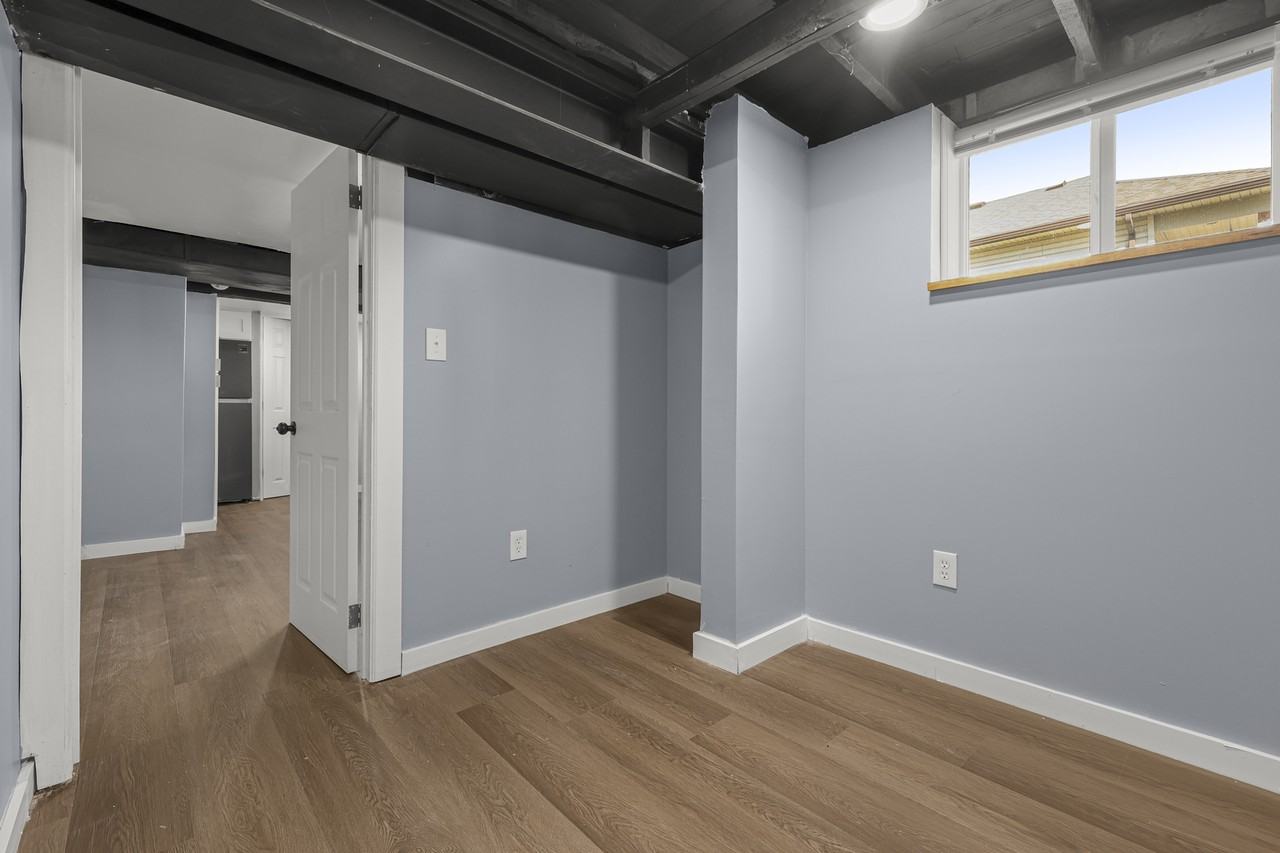 425 Vester St #A - Photo 7 of 11