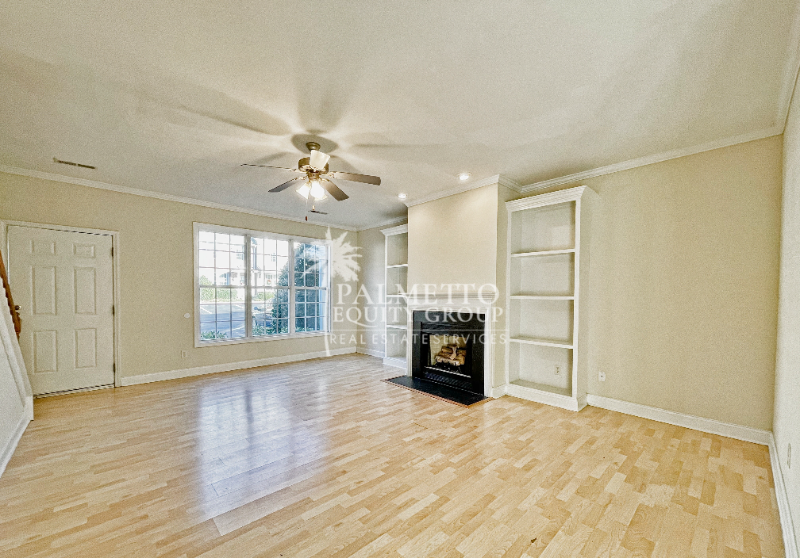 4445 Baylor St - Photo 3 of 20