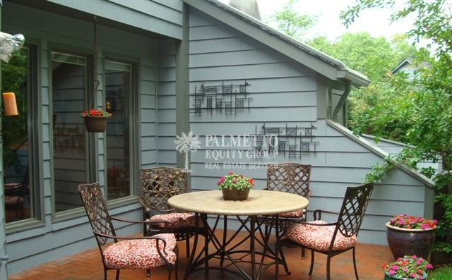 210 N Lindell Rd #E - Photo 2 of 17