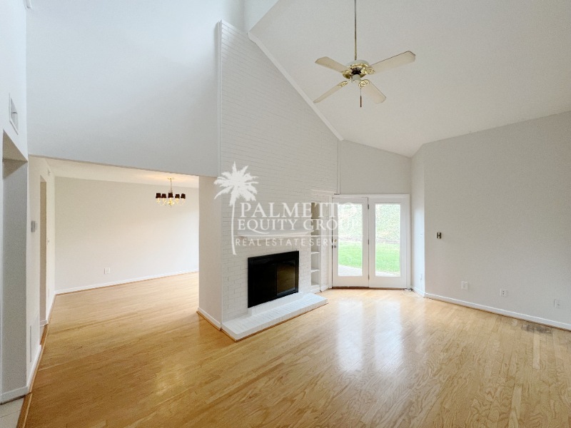 210 N Lindell Rd #E - Photo 3 of 17