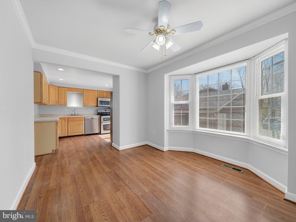 3827 Gawayne Ter - Photo 6 of 45