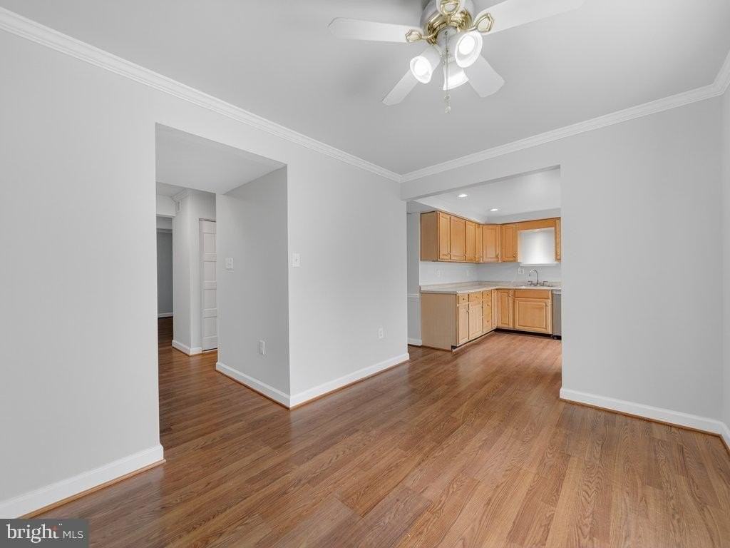 3827 Gawayne Ter - Photo 7 of 45