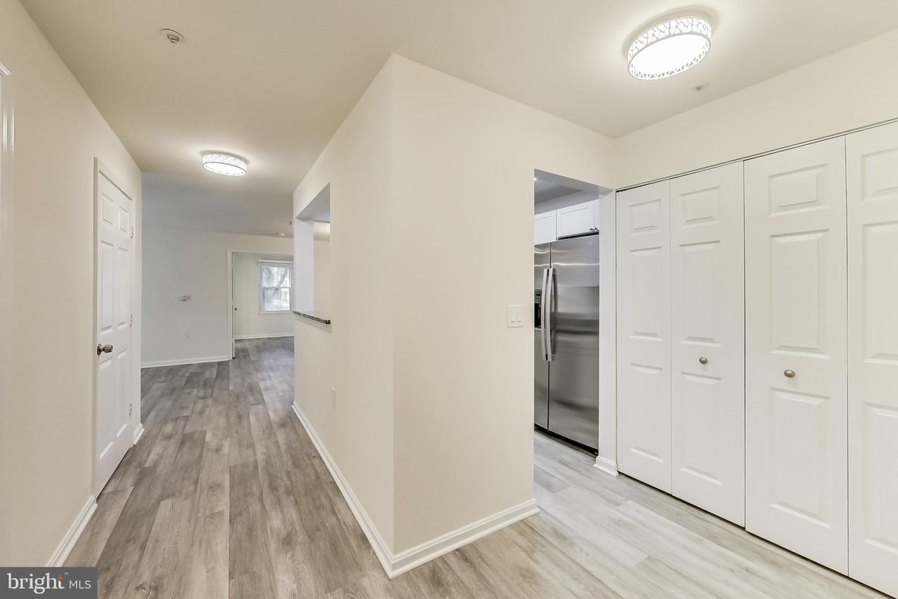 15300 Diamond Cove Ter #4 - Photo 7 of 28