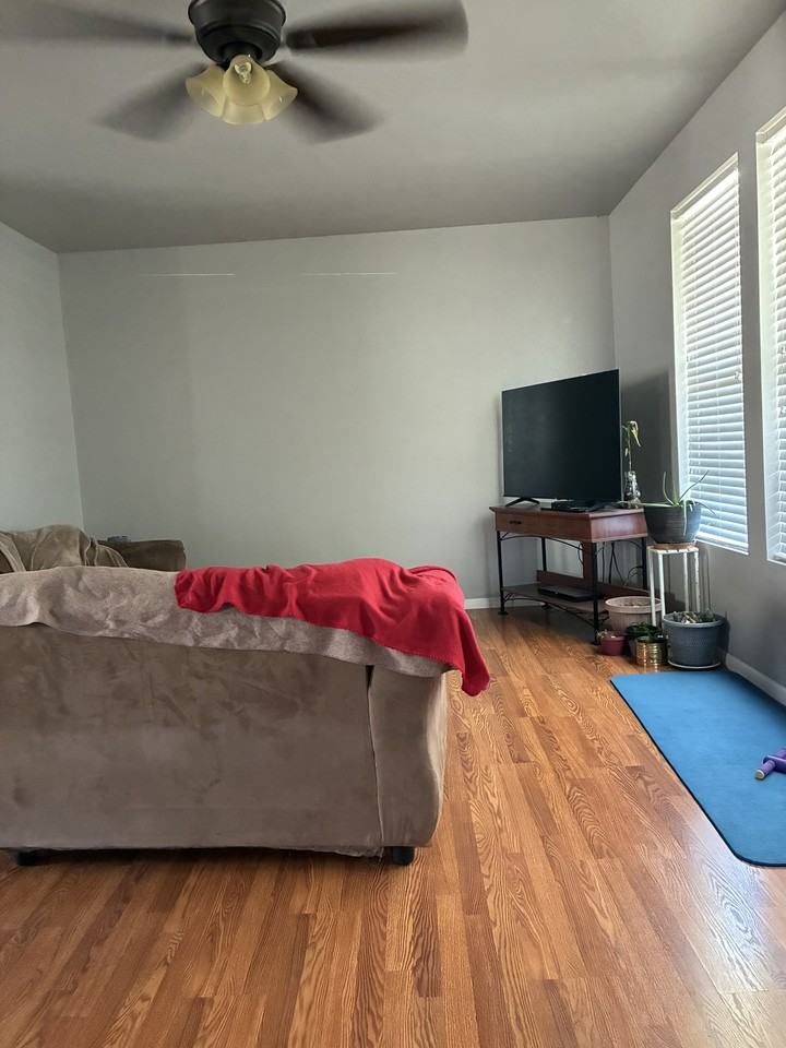 109 Hemingway Ave - Photo 4 of 7