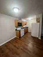 featured image of 147 Lakeshore Dr #2