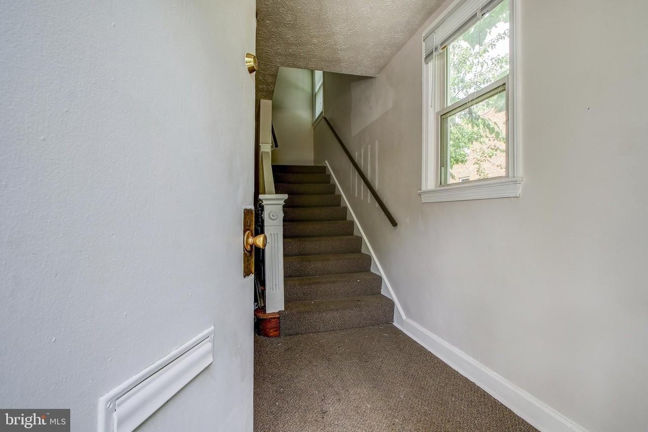 6120 41st Ave #2 - Photo 5 of 32