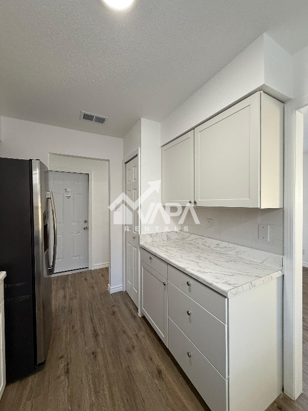 5212 Vinecrest Cir - Photo 6 of 19