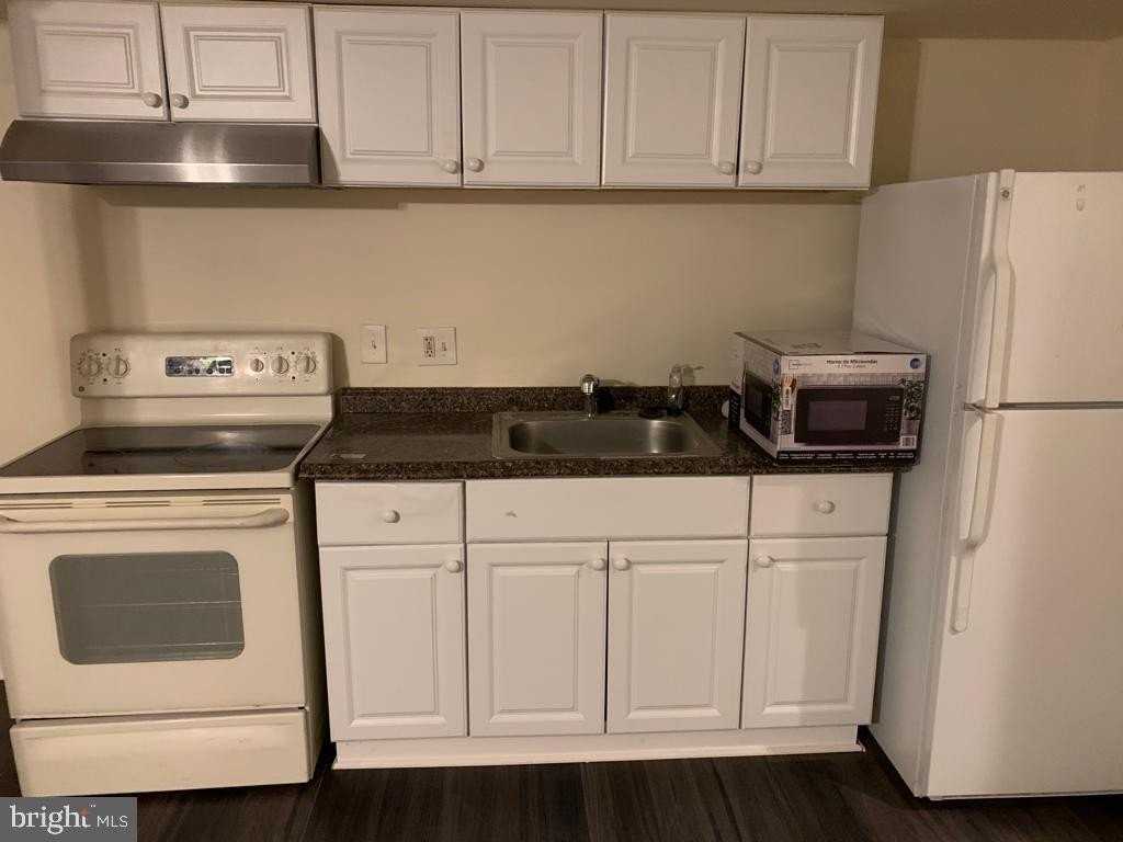 814 Johnson Grove Ln Unit A - Photo 6 of 11