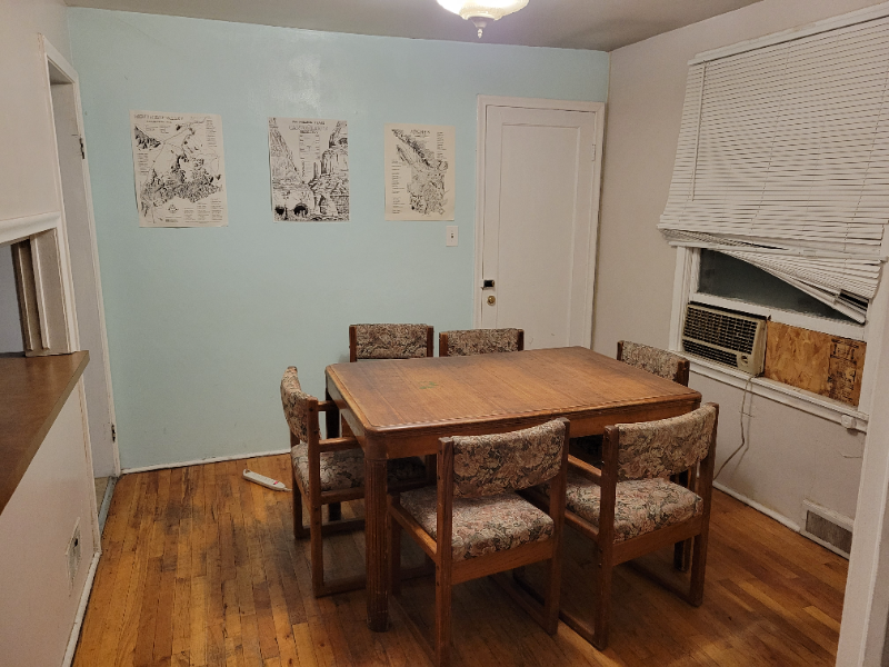 355 En #2 - Photo 5 of 8