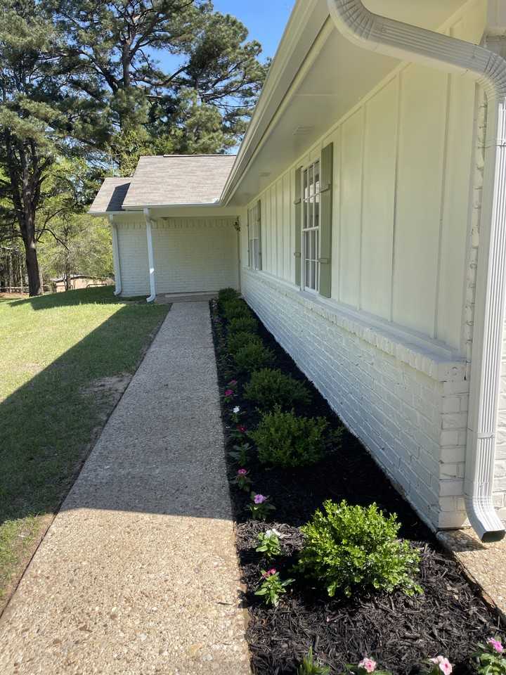 15021 Hillview Rd - Photo 2 of 19