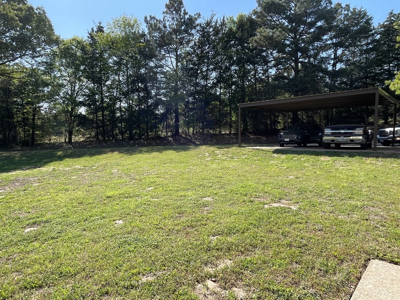 15021 Hillview Rd - Photo 4 of 19