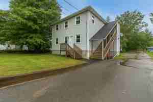 featured image of 49 Foster St #4