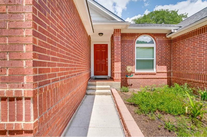 15718 Knollrun - Photo 2 of 19