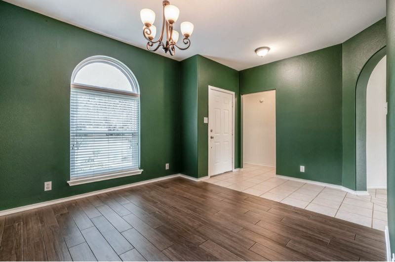 15718 Knollrun - Photo 4 of 19