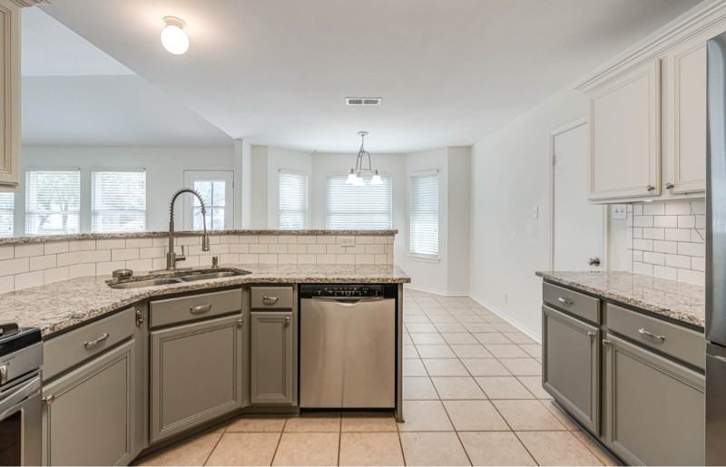 15718 Knollrun - Photo 6 of 19