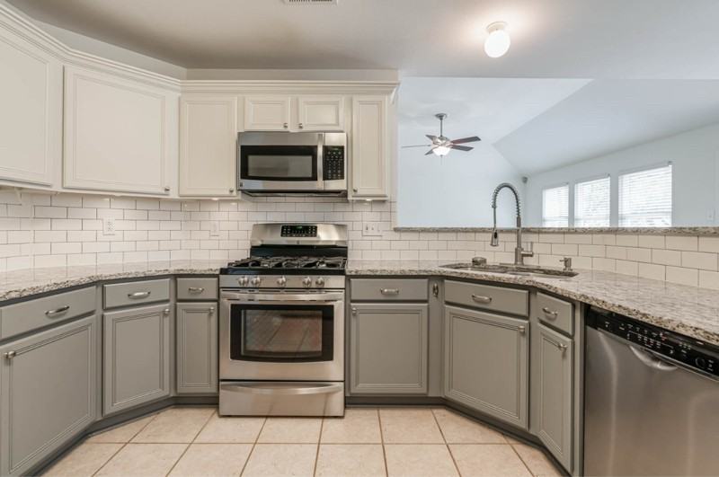 15718 Knollrun - Photo 7 of 19